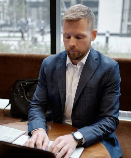 Homme bureau